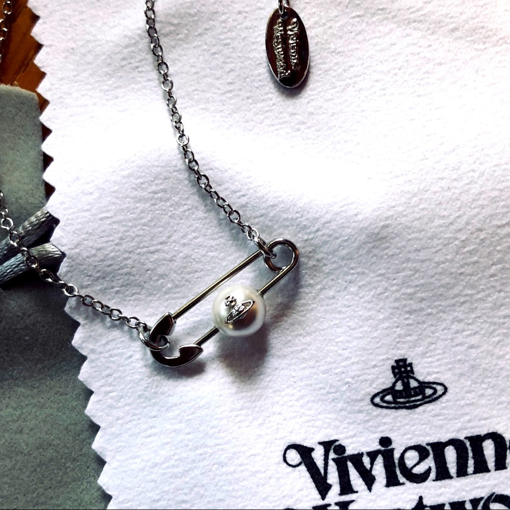 Vivienne Westwood silver safety pin necklace